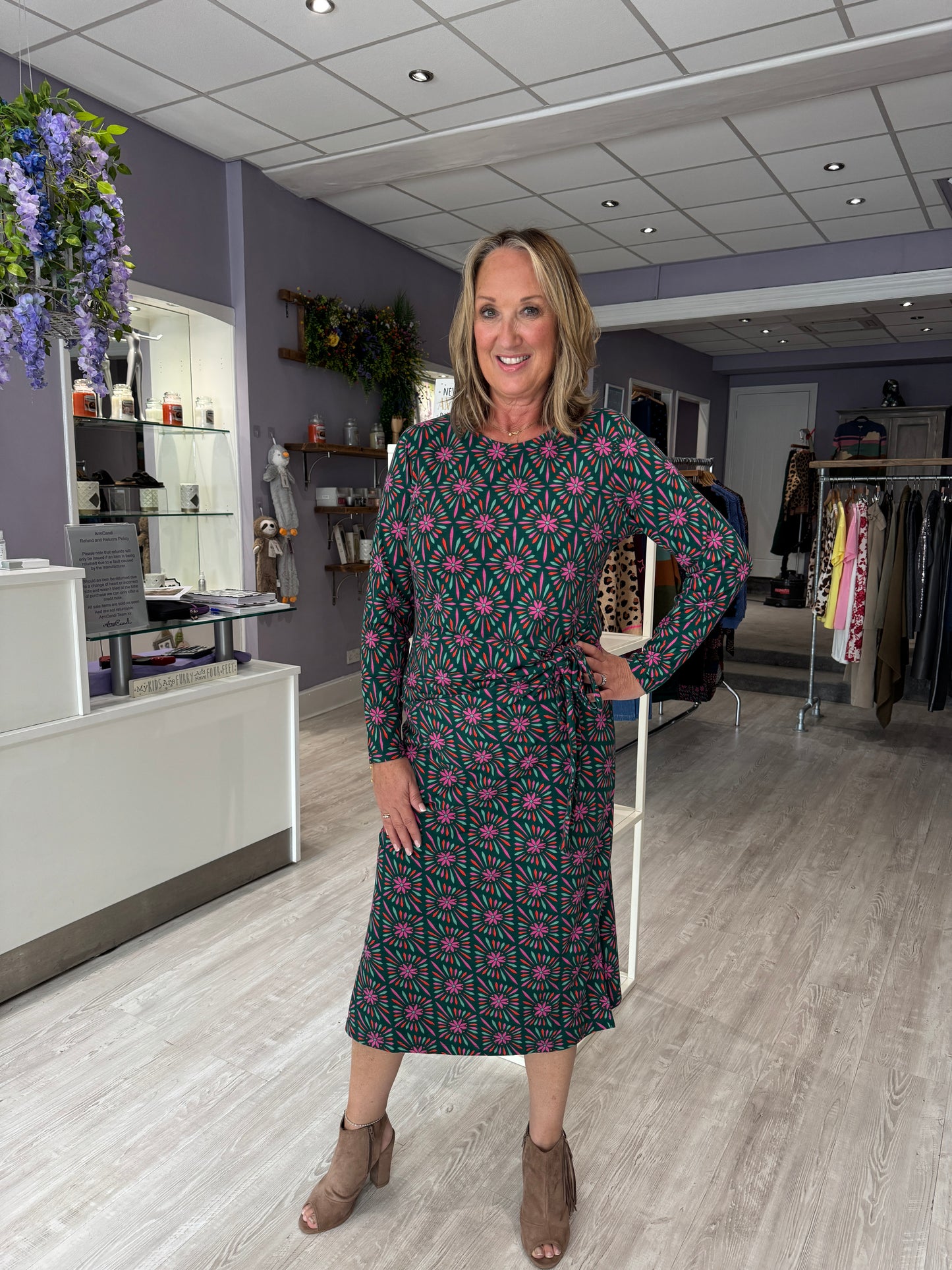 Sugarhill Brighton - Claudia Jersey Tie Midi Dress - Green/Multi, Flower Explosion