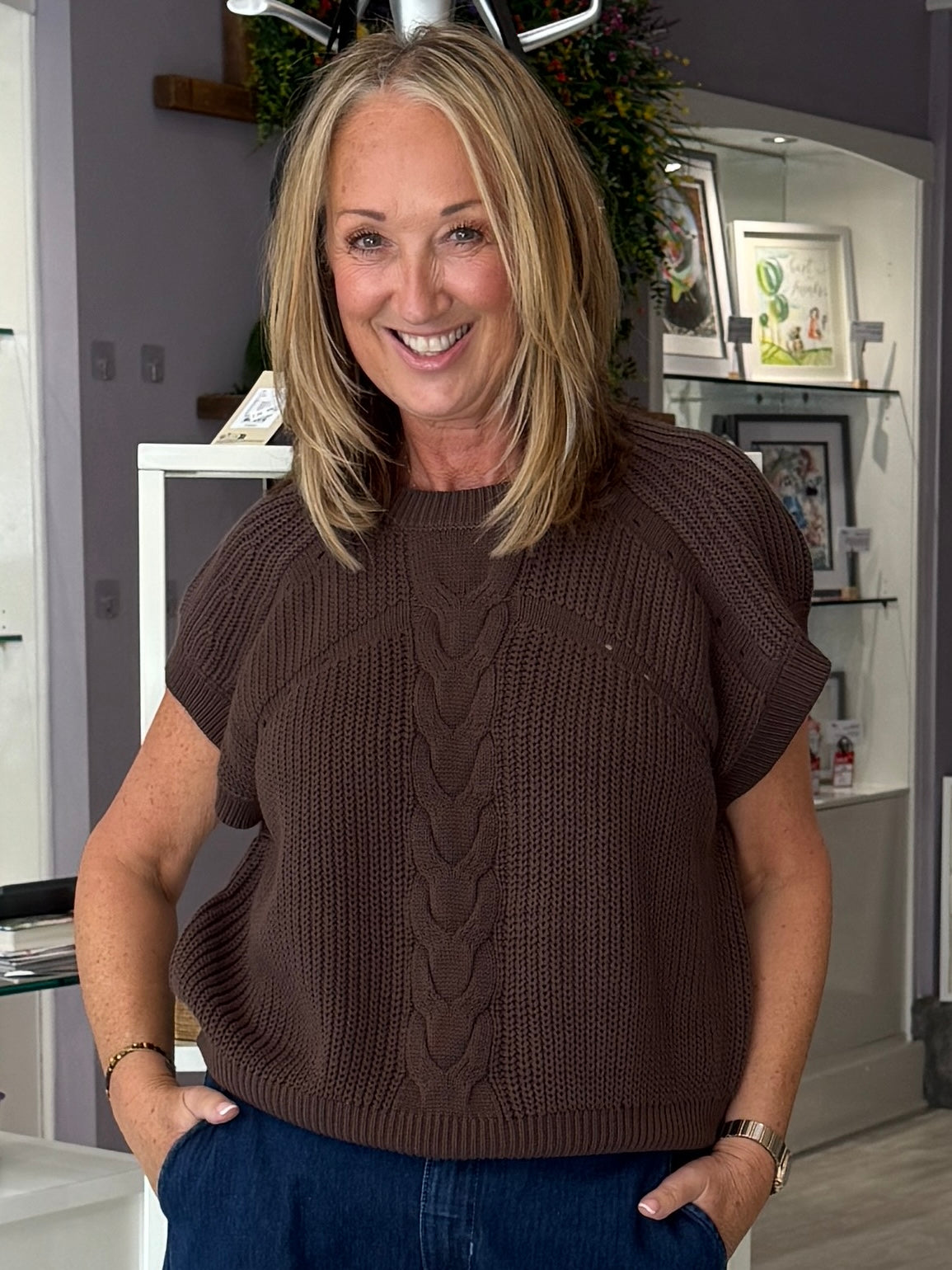 Saint Tropez Trune Vest - Chocolate Brown