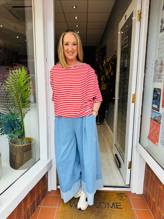 Daisy Striped Pleated Shoulder Top - Red/White