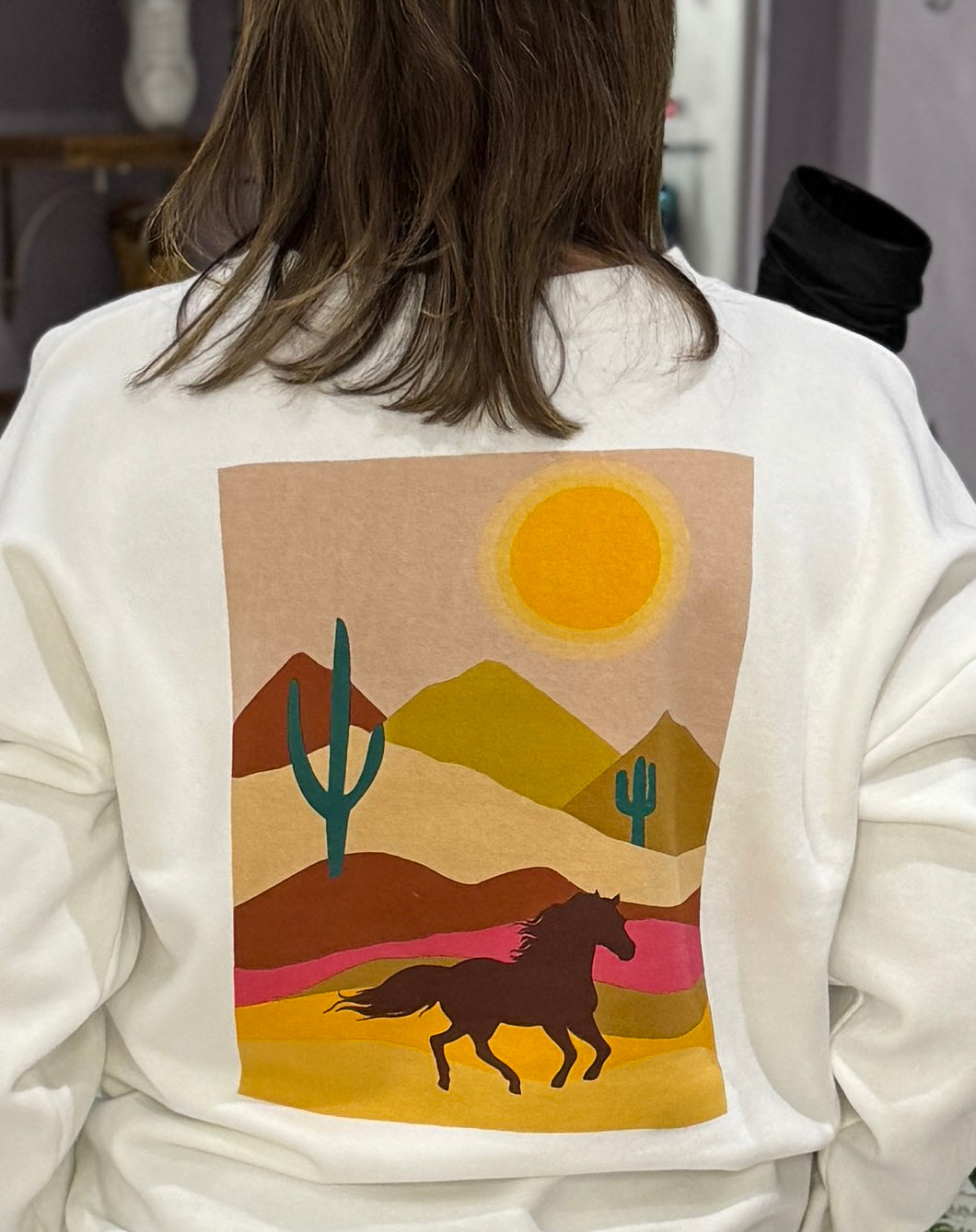 Eadie Relaxed Sweatshirt - Off White, Horse Print
