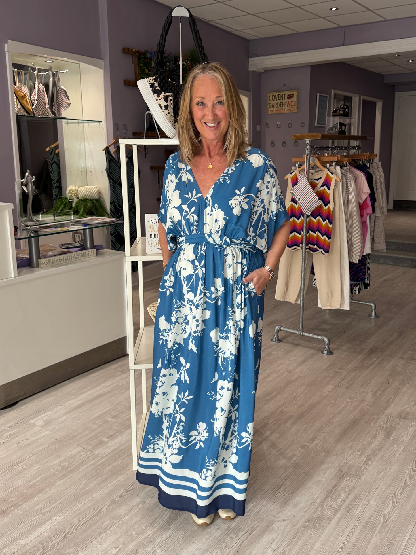 Saint Tropez Rasheda Dress - Vallarta Blue Flower Bouquet