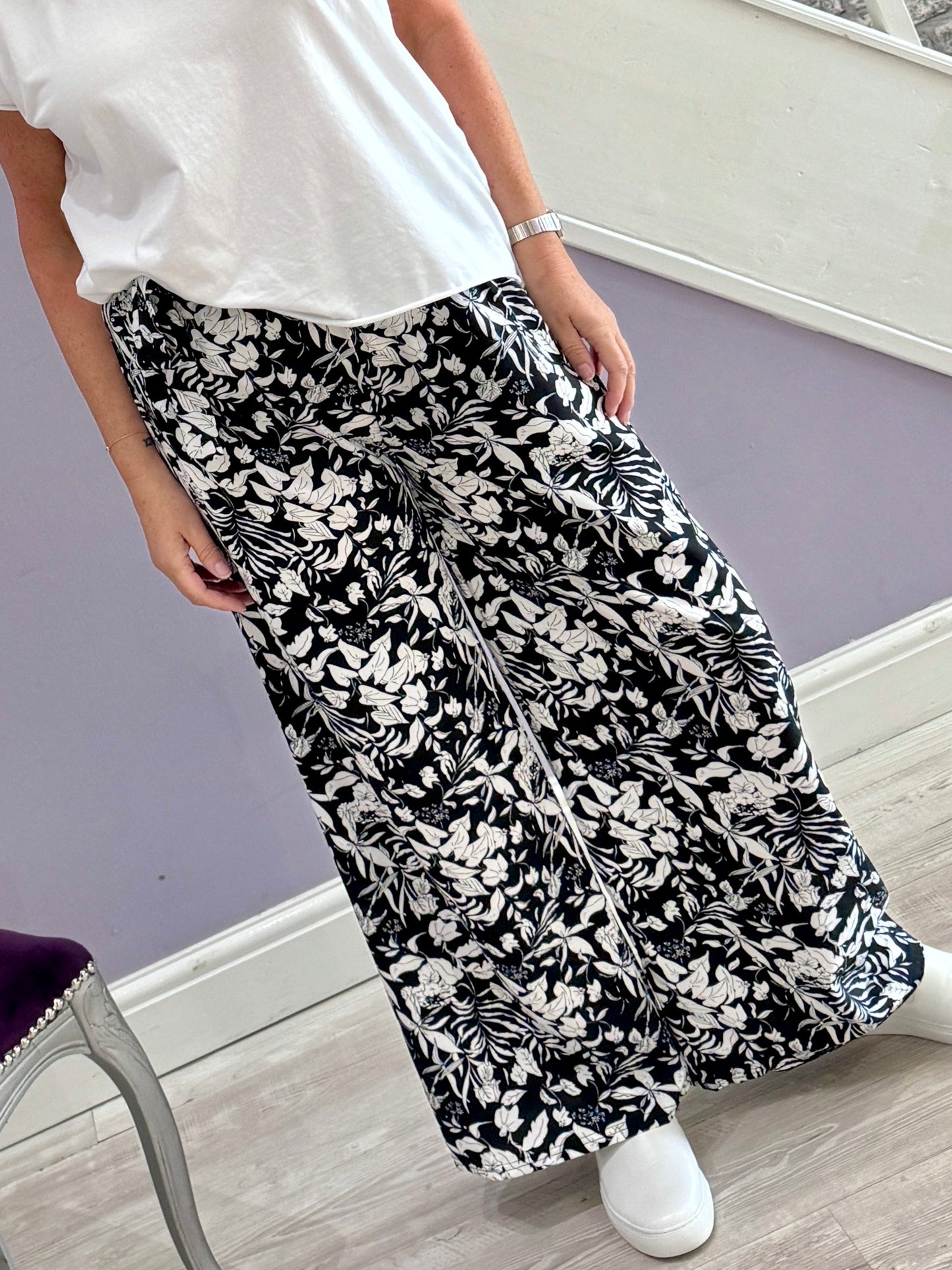 Wide Leg Tie Pants - Black and White