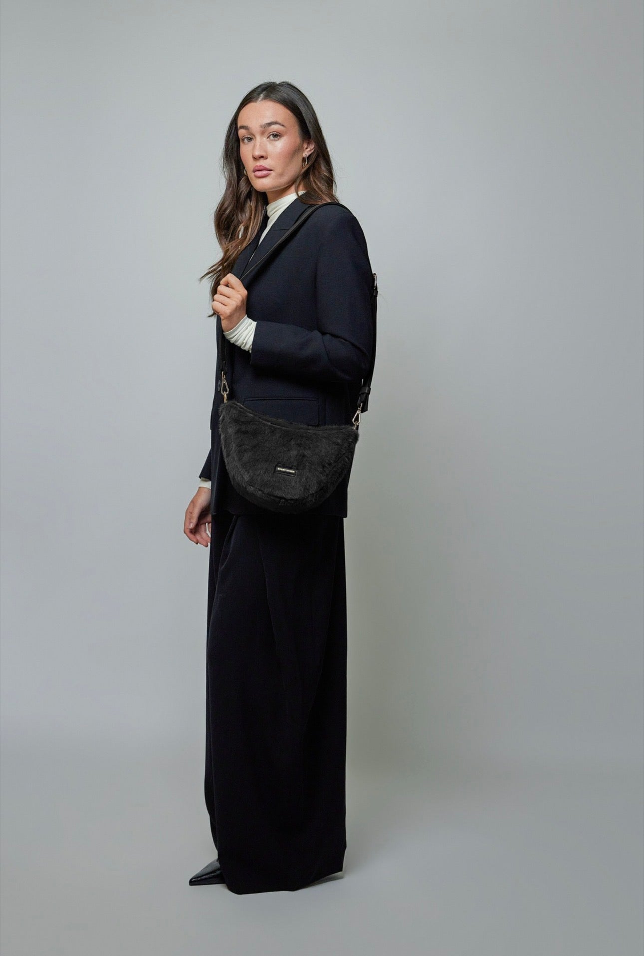 Every Other Scoop Cross Body Bag - Black