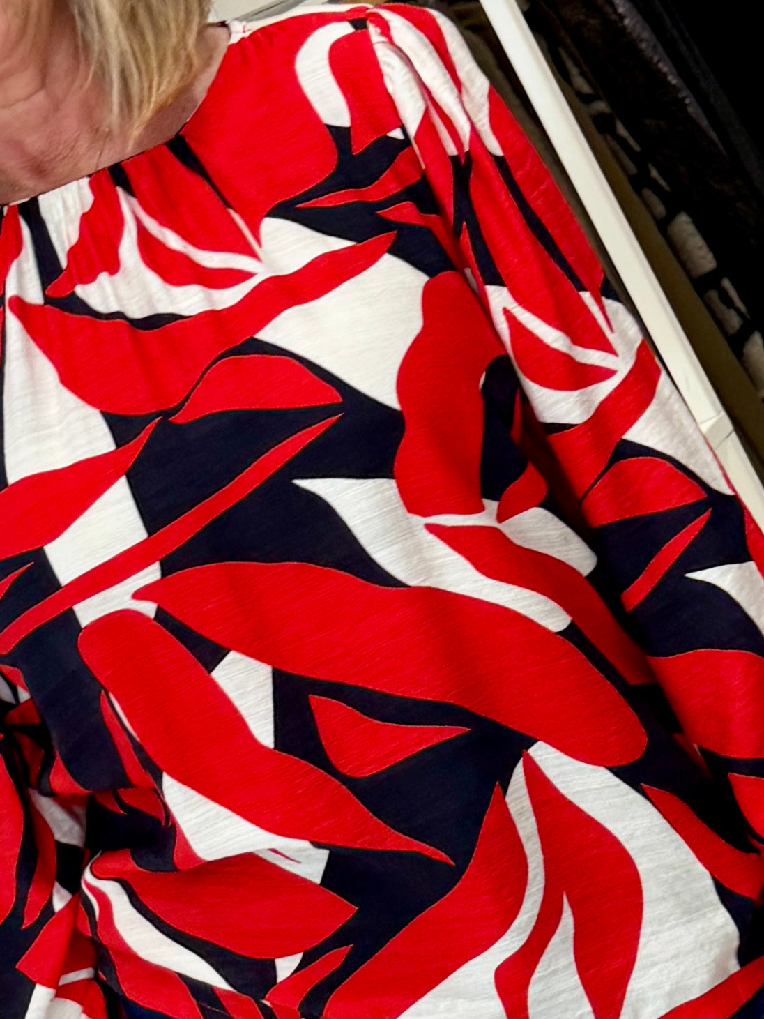 Fransa Ariana Blouse - Mars Red Art