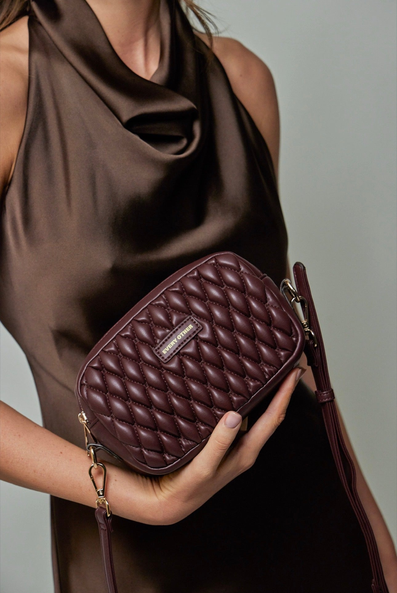 Every Other Quilted Camera Cross Body Bag - Burgundy