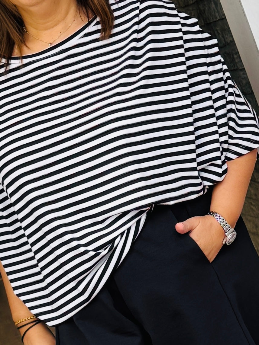 Daisy Striped Pleated Shoulder Top - Black/White (Only 1 Left)