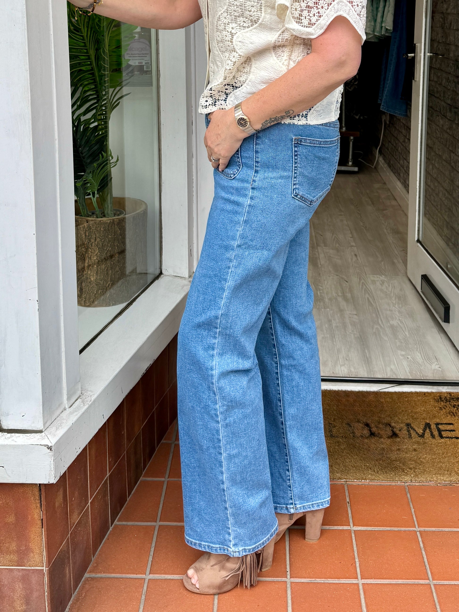 Voggo Jeans - Mid Wash